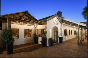 Mezza Luna Restaurant